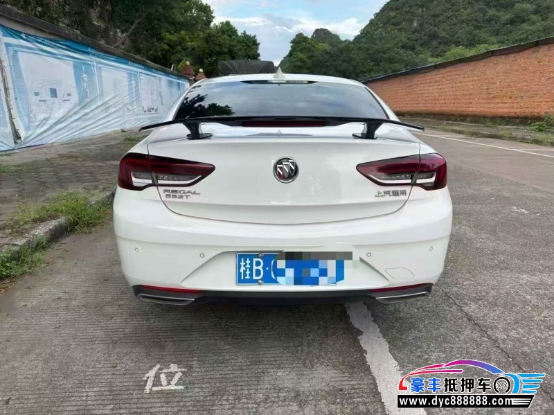 22年别克君威轿车抵押车出售