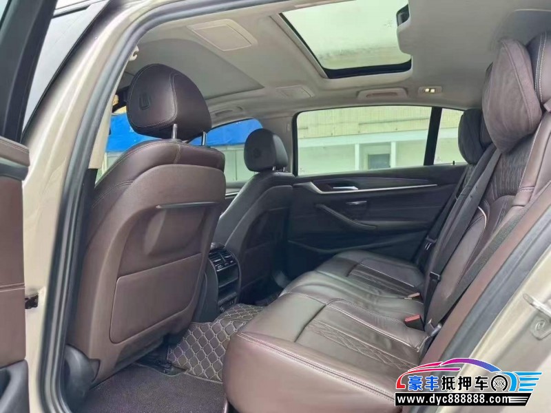 20年宝马5系轿车抵押车出售