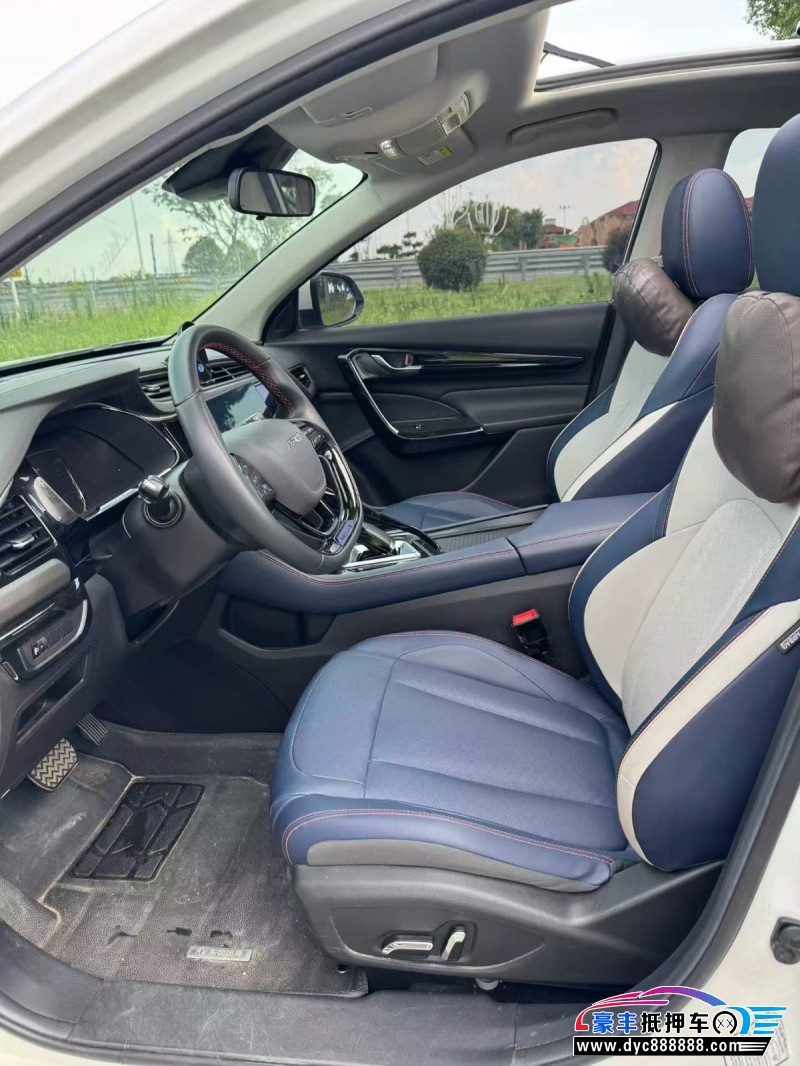 22年东风风神风神ax7轿车抵押车出售