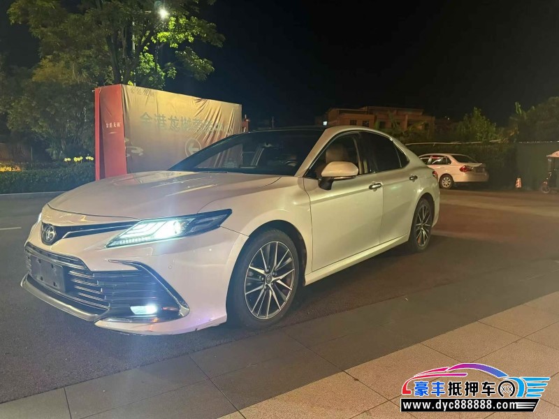 22年丰田凯美瑞轿车抵押车出售