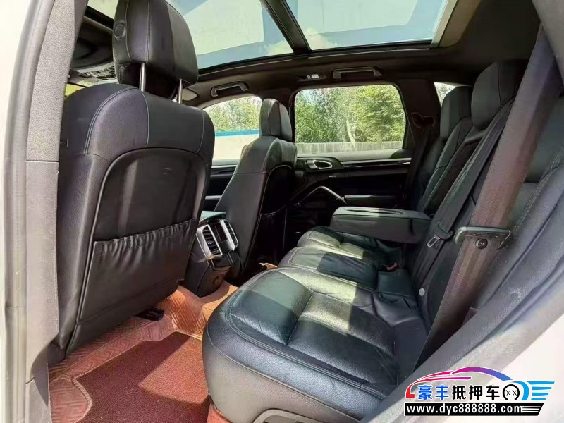 16年保时捷卡宴轿车抵押车出售