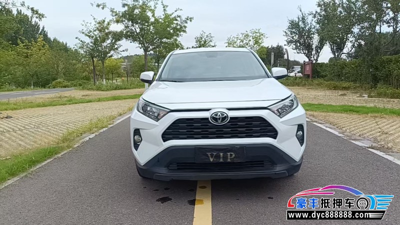 抵押车出售23年丰田RAV4轿车