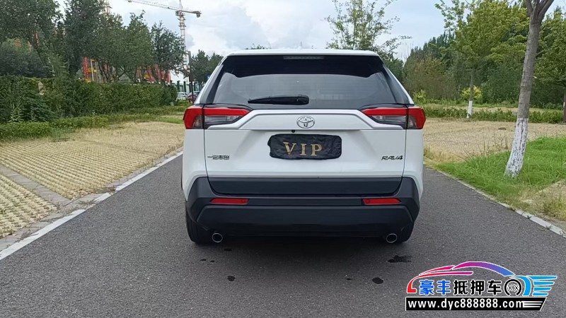 23年丰田RAV4轿车抵押车出售