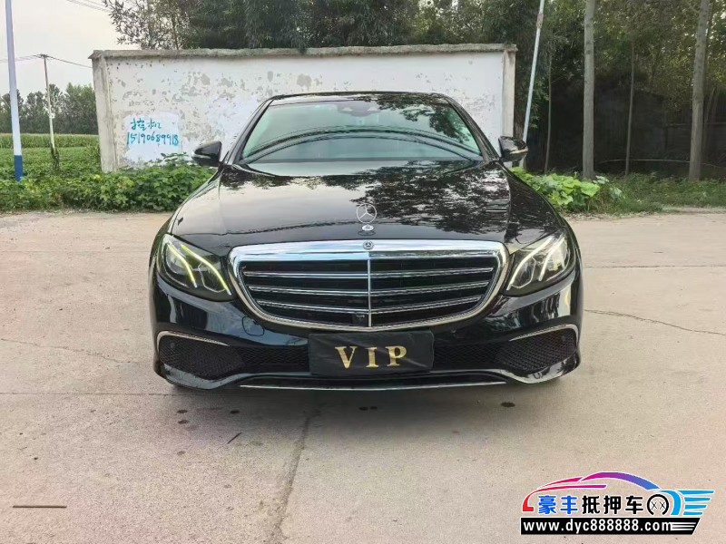 抵押车出售18年奔驰E轿车