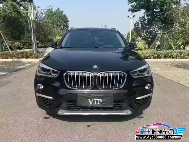 抵押车出售19年宝马X1轿车