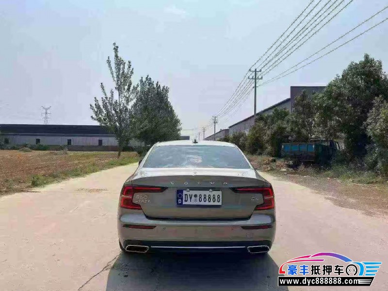 22年沃尔沃S60轿车抵押车出售
