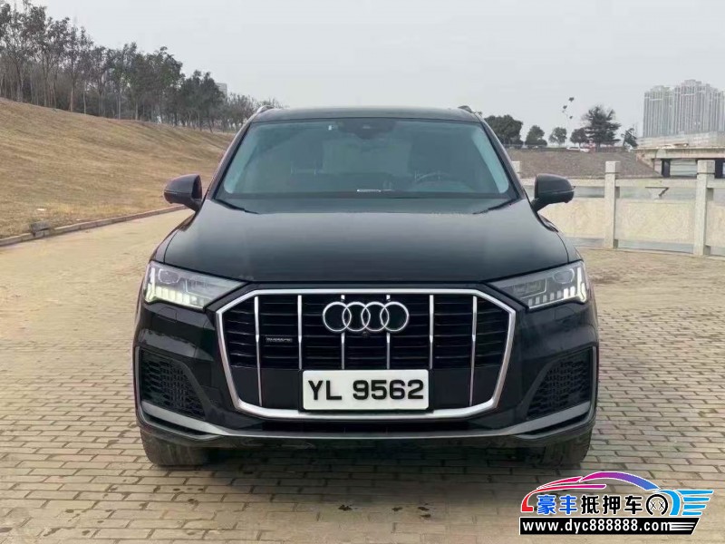 21年奥迪Q7轿车抵押车出售