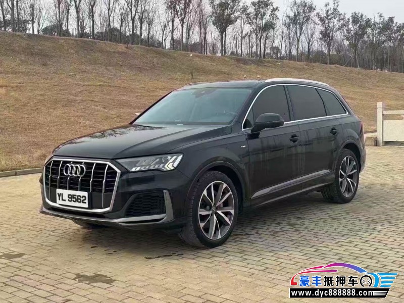 21年奥迪Q7轿车抵押车出售