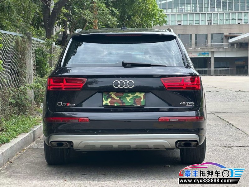 19年奥迪Q7轿车抵押车出售