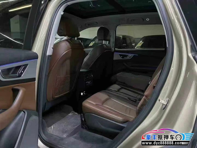 18年奥迪Q7轿车抵押车出售