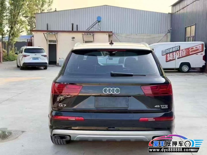 18年奥迪Q7轿车抵押车出售