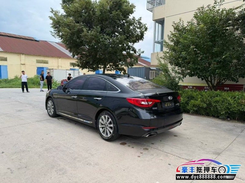 15年现代索纳塔轿车抵押车出售