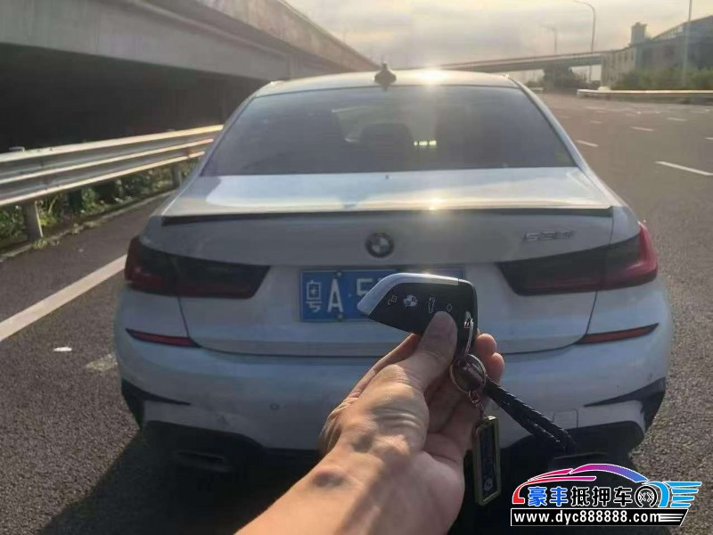 20年宝马3系轿车抵押车出售