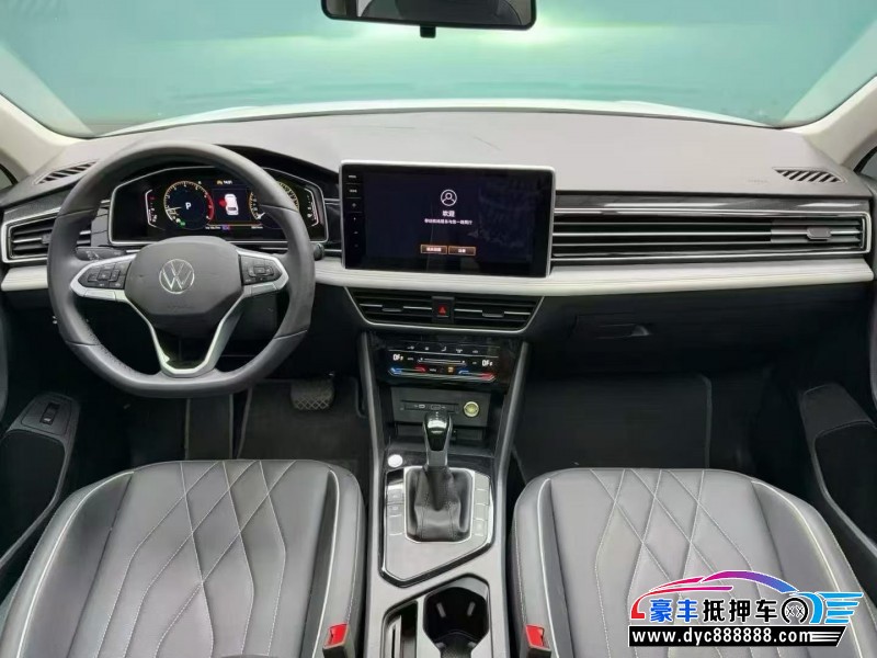 25年大众途观轿车抵押车出售