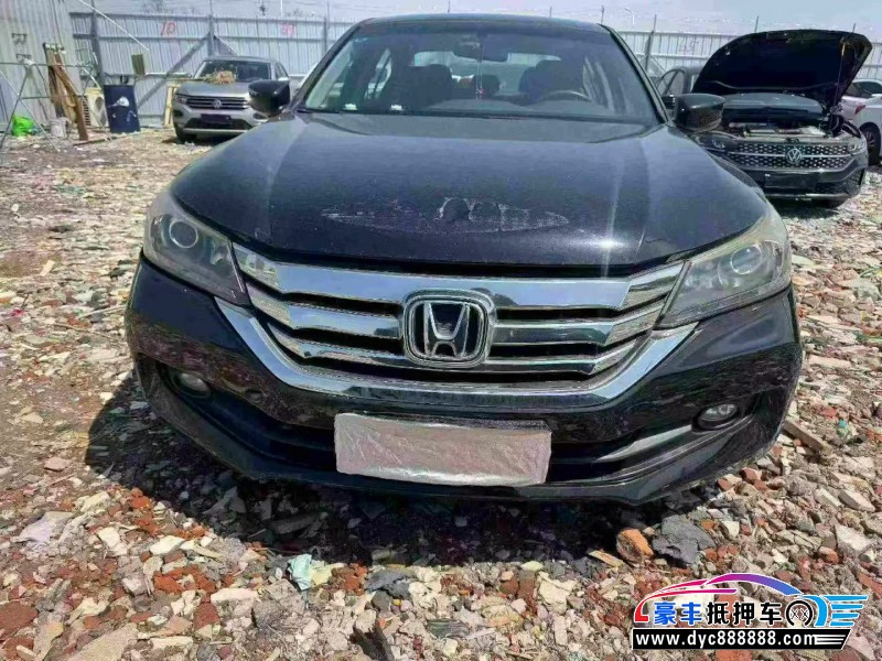 抵押车出售15年本田雅阁轿车