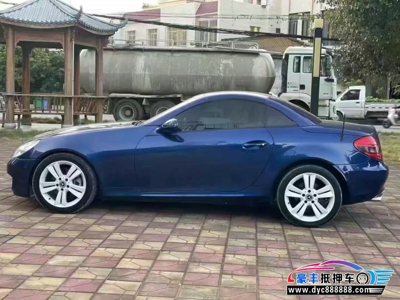 11年奔驰SLK轿车抵押车出售