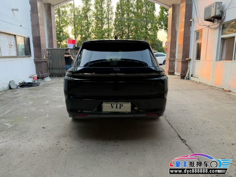 23年理想L8SUV抵押车出售