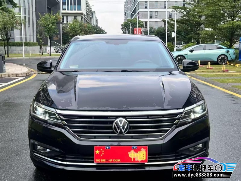 抵押车出售21年大众朗逸轿车