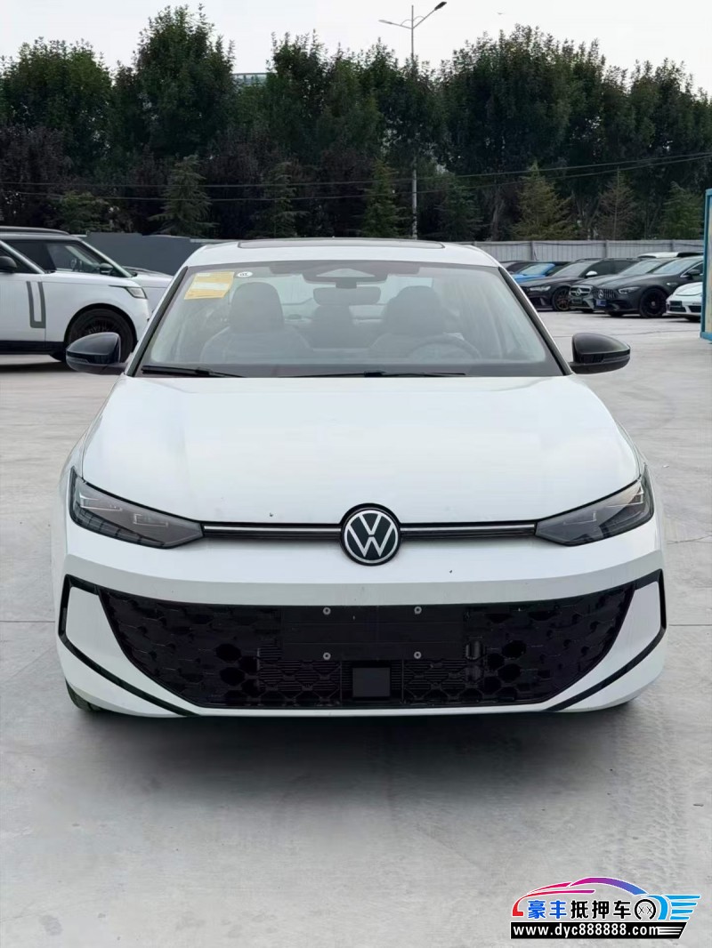 抵押车出售26年大众朗逸轿车