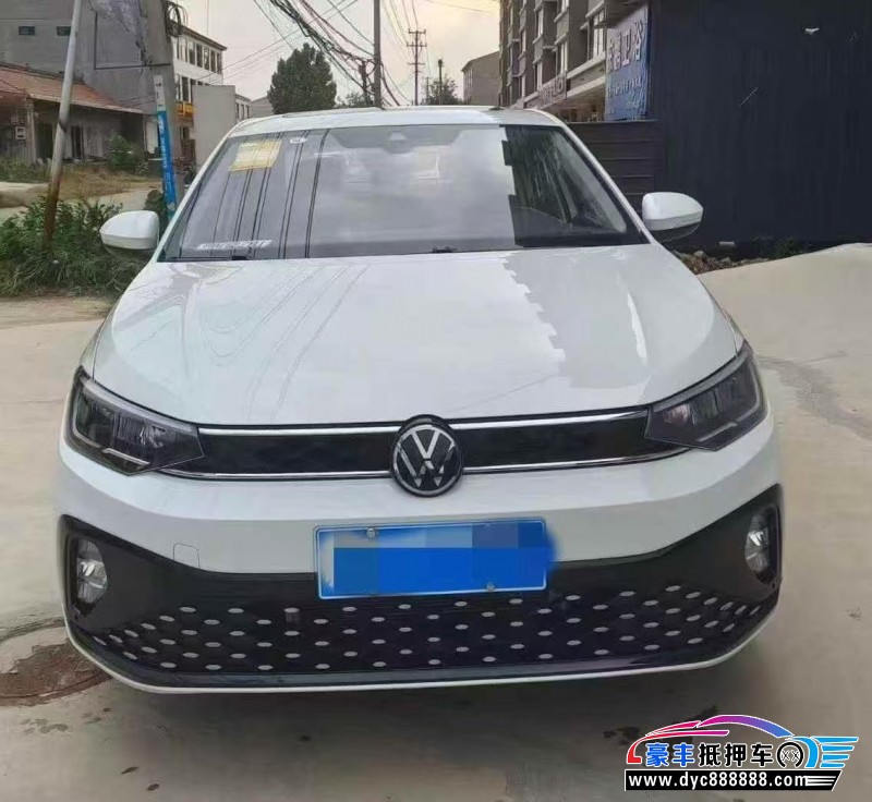 抵押车出售26年大众朗逸轿车