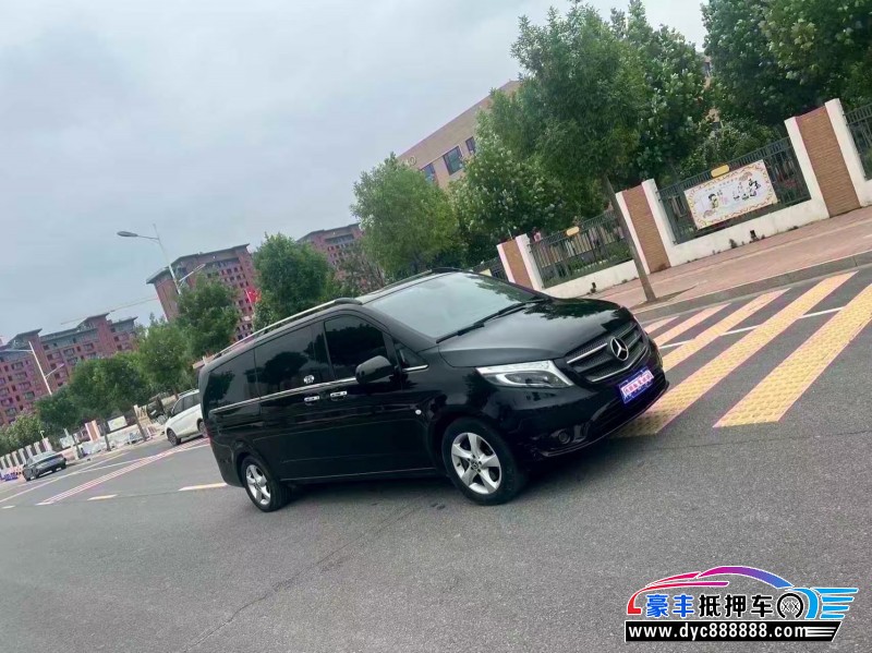 19年奔驰威霆轿车抵押车出售