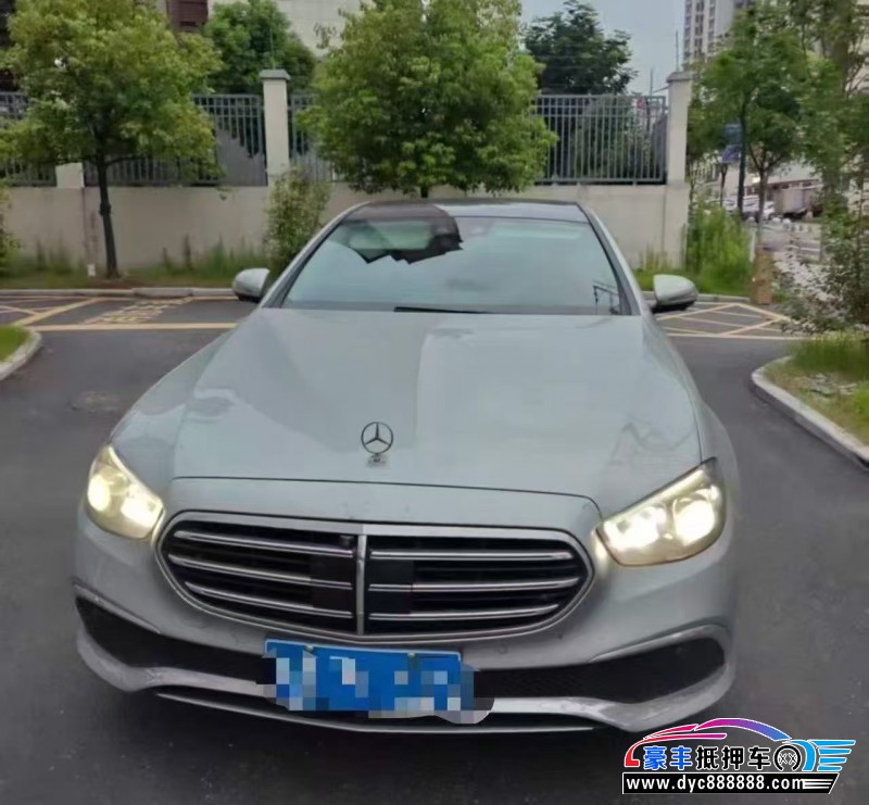 抵押车出售21年奔驰E轿车