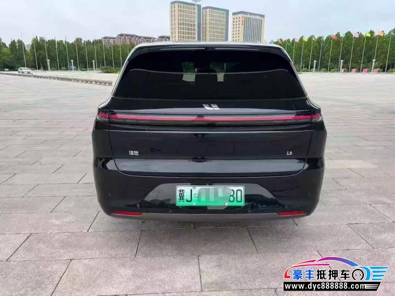 25年理想L6轿车抵押车出售