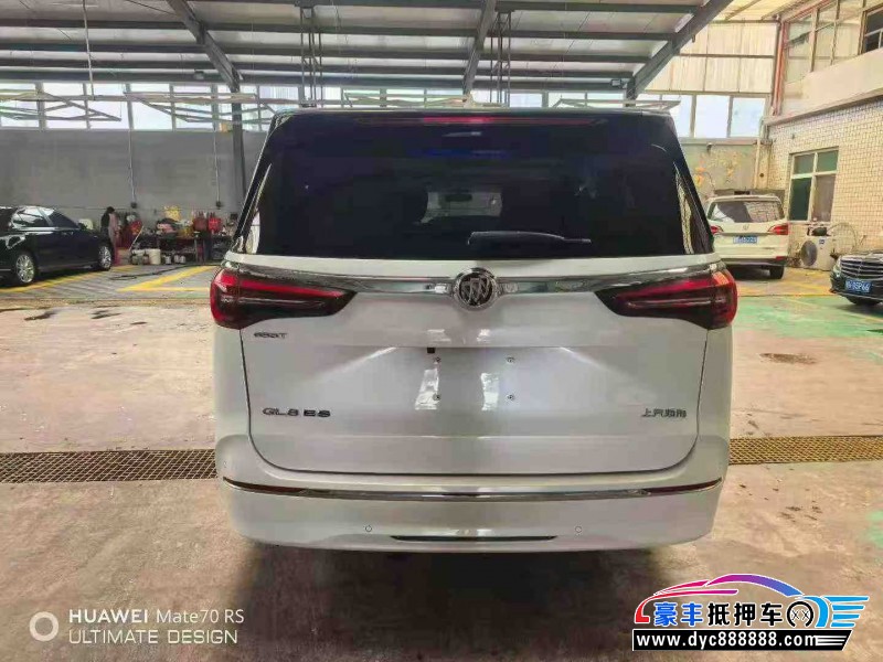 20年别克GL8轿车抵押车出售