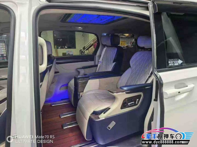 20年别克GL8轿车抵押车出售