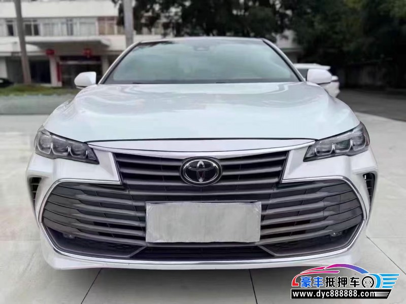 抵押车出售22年丰田亚洲龙轿车