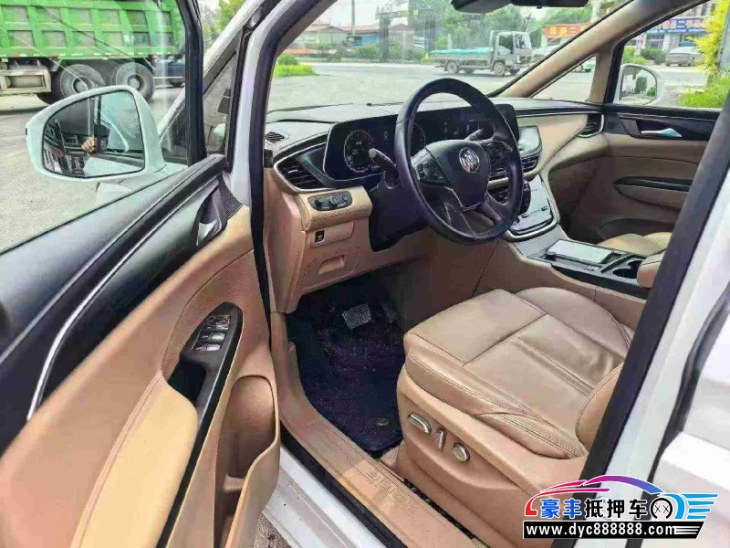 21年别克GL8轿车抵押车出售