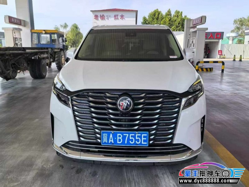 抵押车出售23年别克GL8轿车