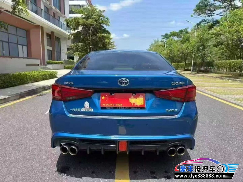 17年丰田皇冠轿车抵押车出售