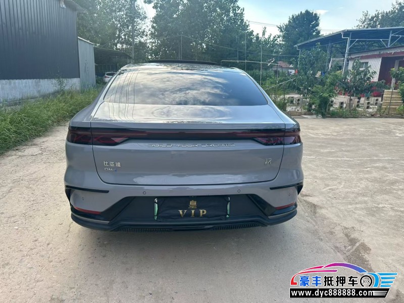 25年比亚迪汉轿车抵押车出售