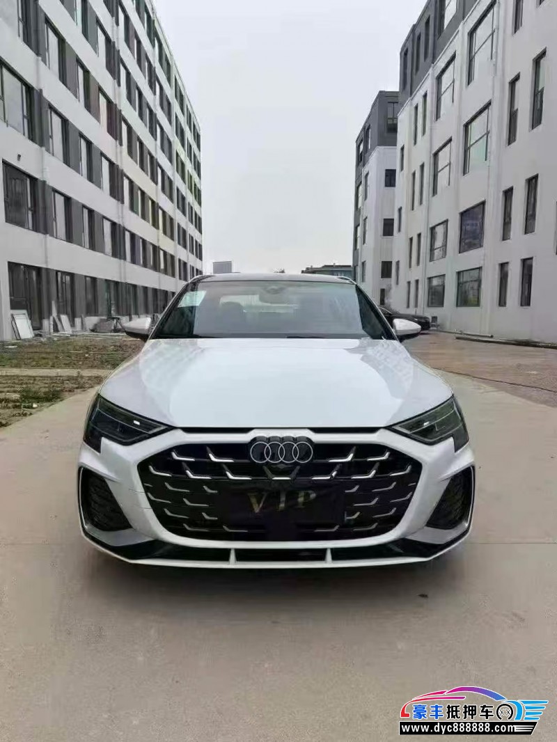 抵押车出售25年奥迪A3轿车