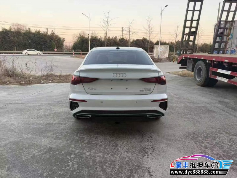 24年奥迪A3轿车抵押车出售