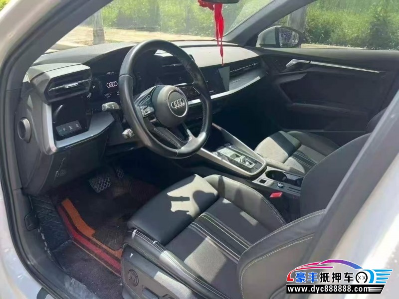 24年奥迪A3轿车抵押车出售