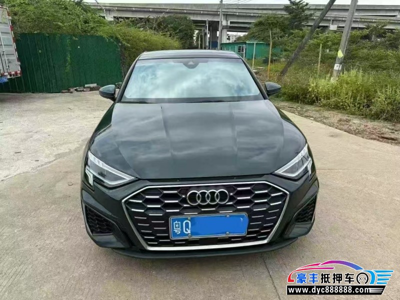 抵押车出售23年奥迪A3轿车