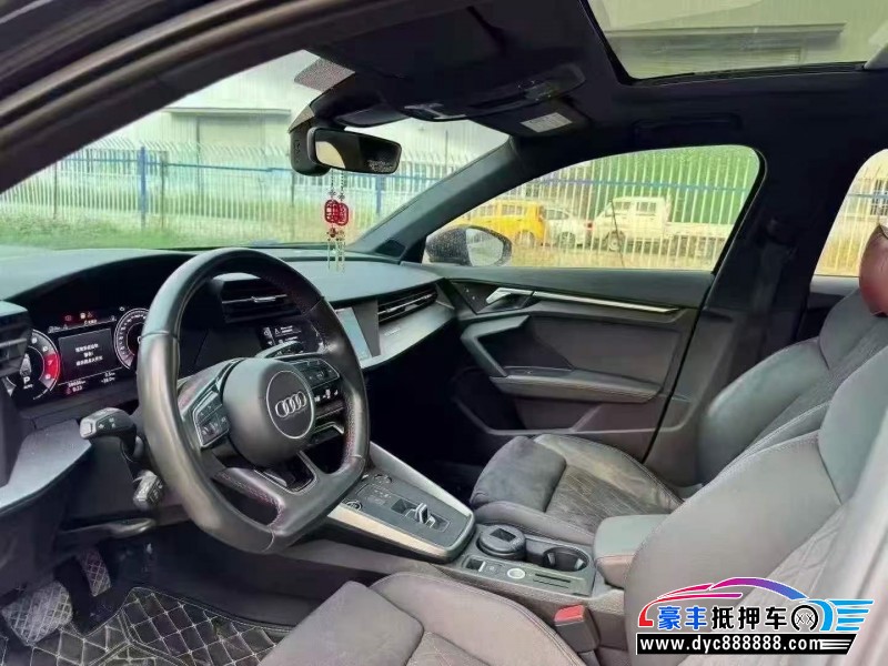 22年奥迪A3轿车抵押车出售