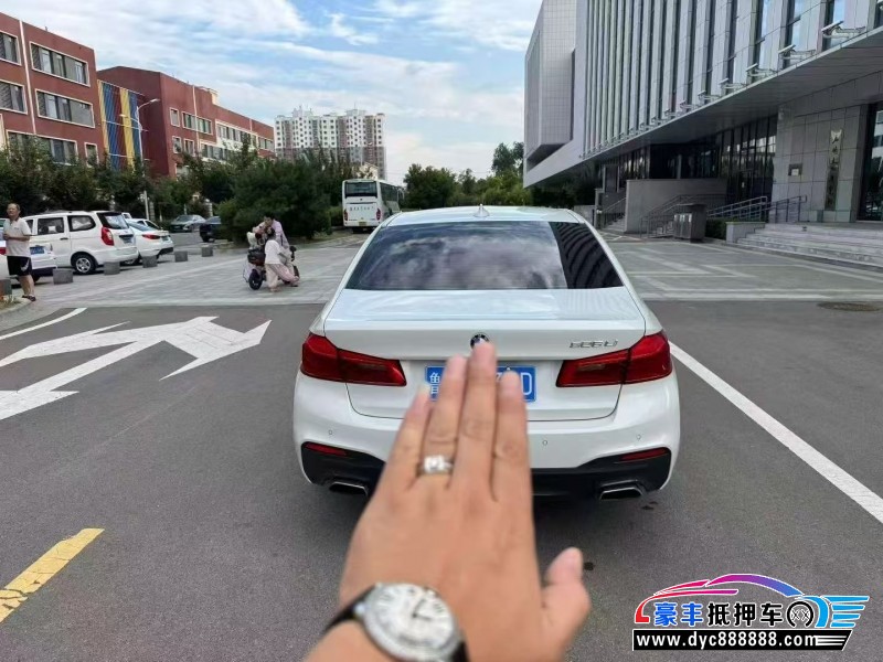 18年宝马5系轿车抵押车出售
