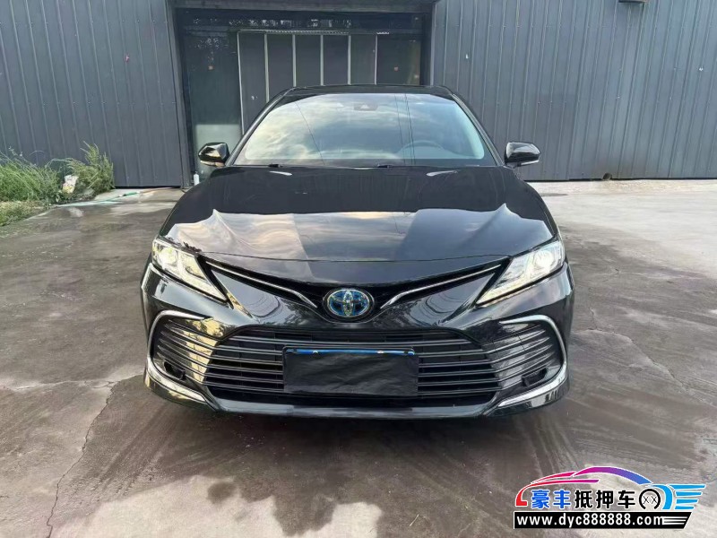 抵押车出售21年丰田凯美瑞轿车