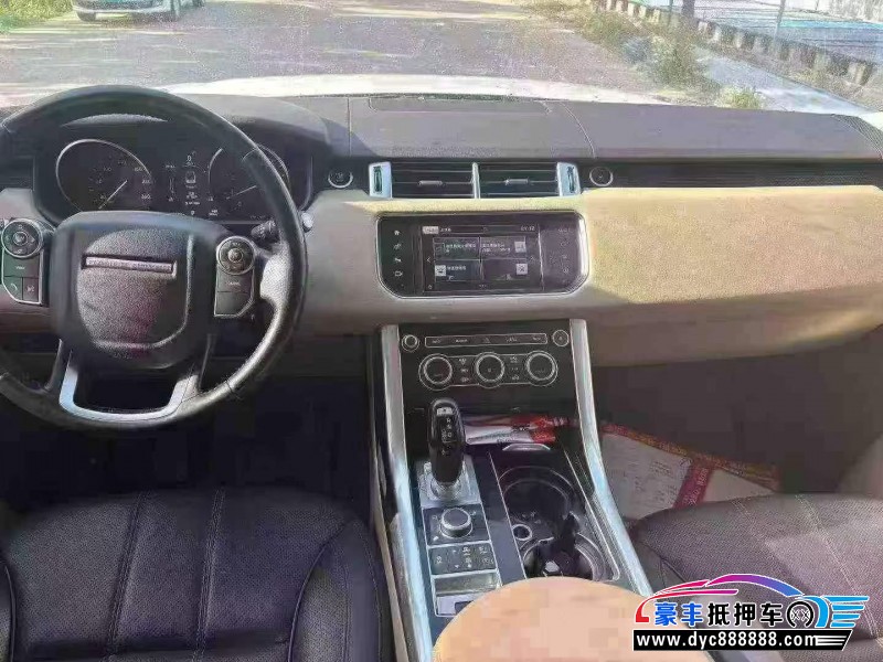 16年路虎揽胜运动轿车抵押车出售