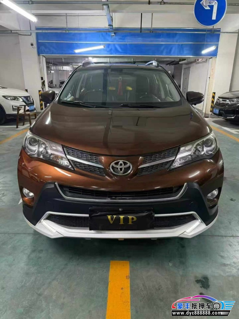 14年丰田RAV4轿车抵押车出售