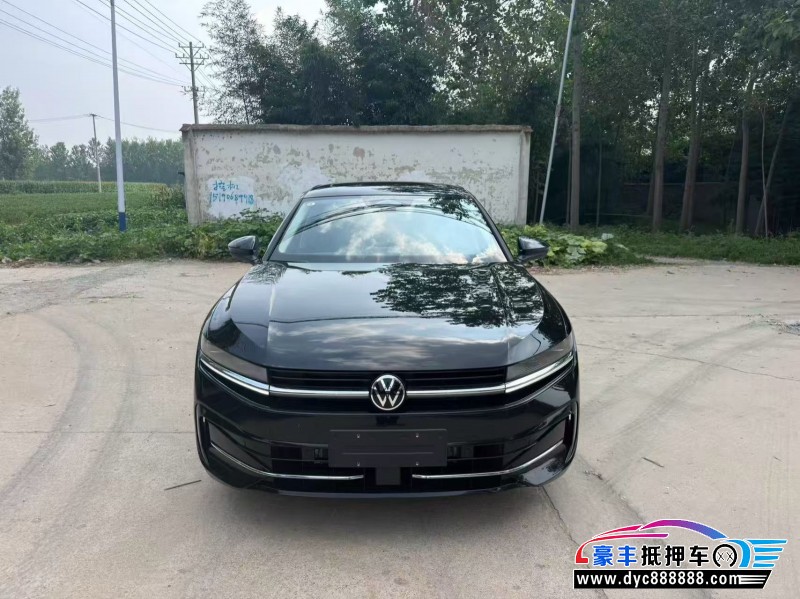 26年大众迈腾轿车抵押车出售