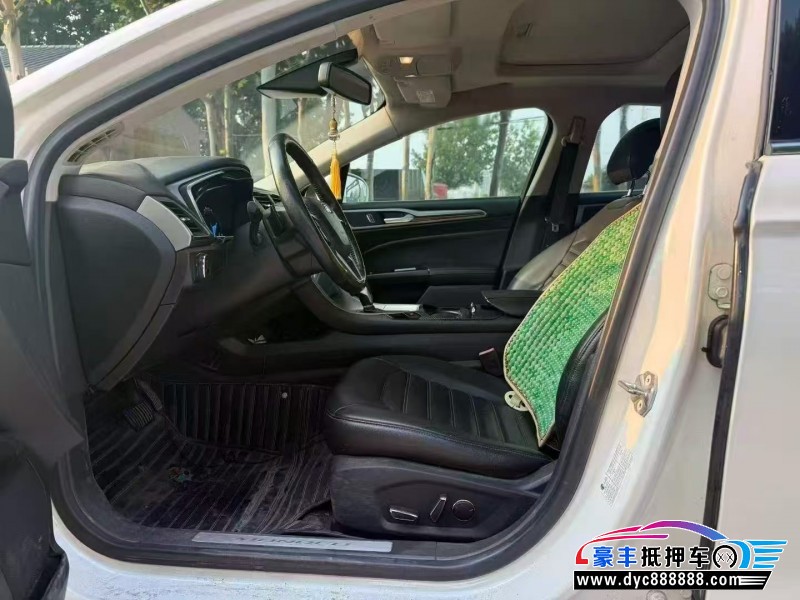 14年福特蒙迪欧轿车抵押车出售