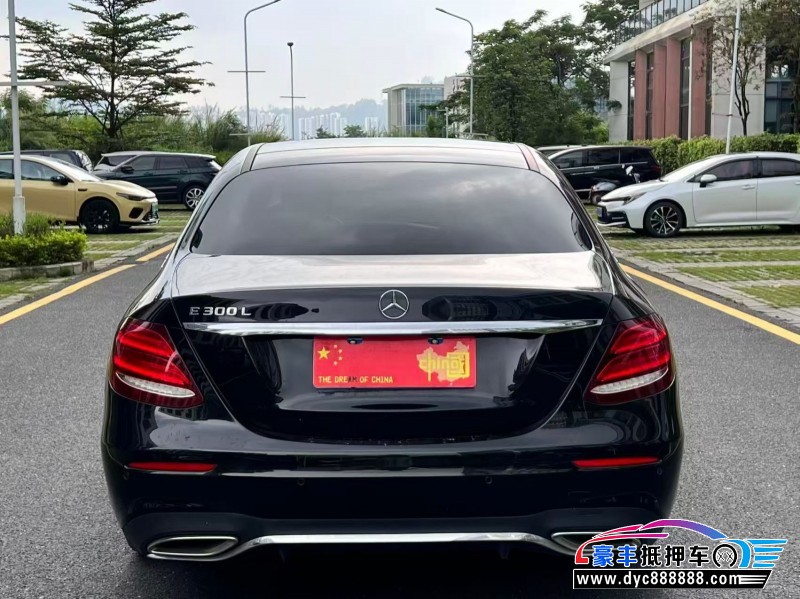 20年奔驰E轿车抵押车出售