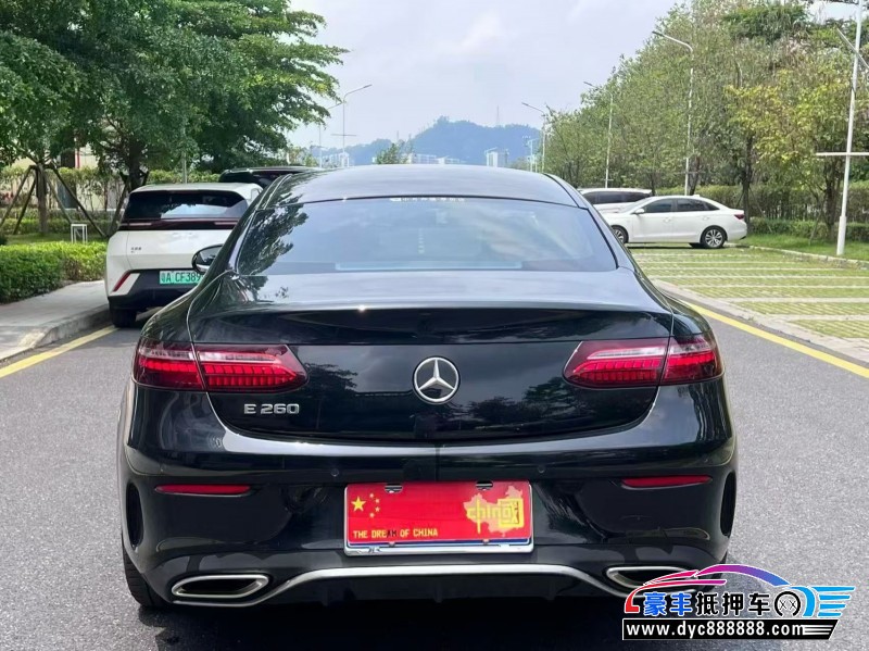 23年奔驰E轿车抵押车出售