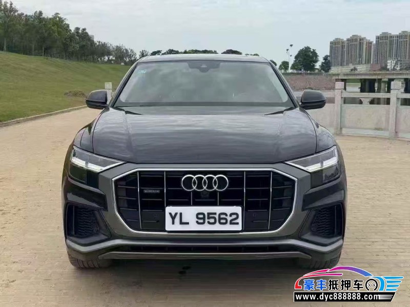 20年奥迪Q8轿车抵押车出售