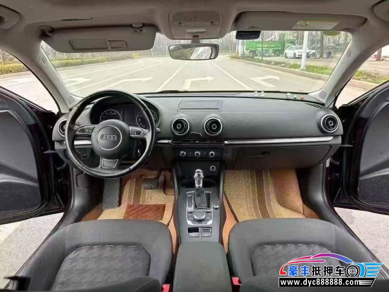 18年奥迪A3轿车抵押车出售