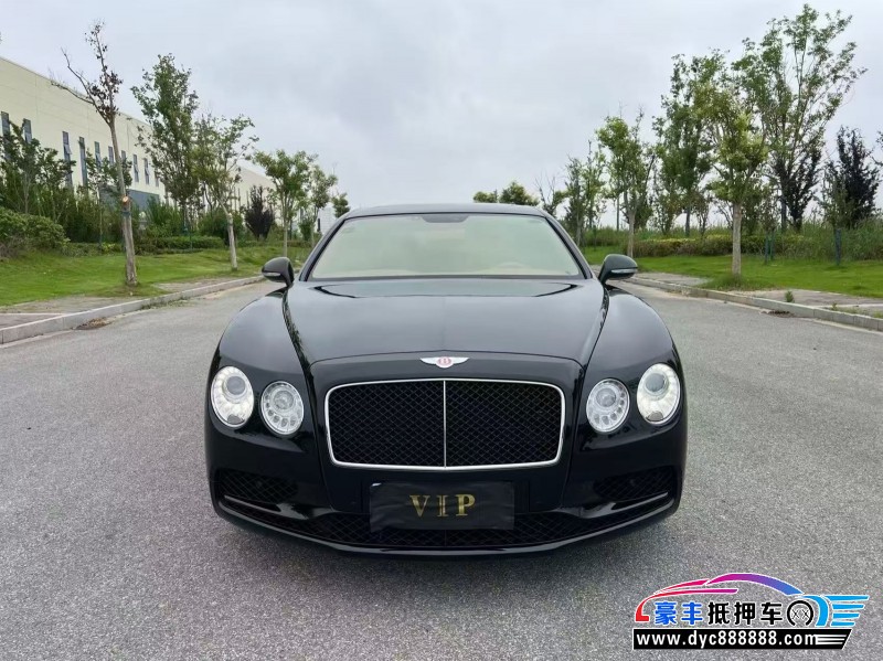 抵押车出售17年宾利飞驰轿车